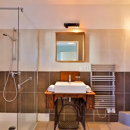 La Bastide Hotel *